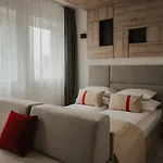 Apart Otel Centar 4*