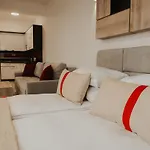 Aparthotel Centar 4*