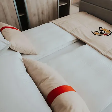 Aparthotel Centar 4*