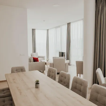 Aparthotel Centar