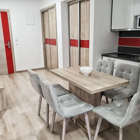 Centar Aparthotel 4*